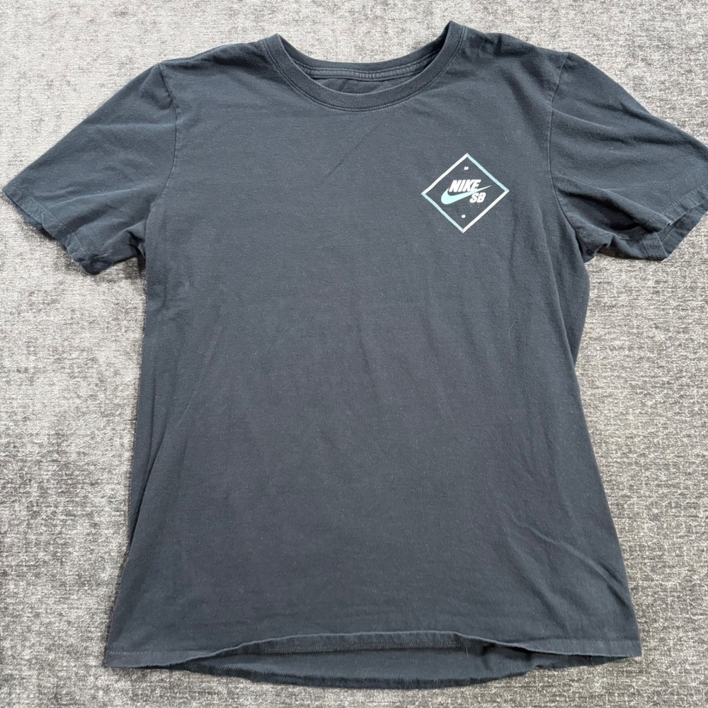 Nike SB Mens Athletic Cut Graphic T-Shirt Black Blue Diamond Logo Size M 0993
